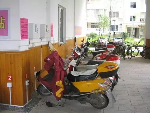 浙江:电动车乱停乱充电要罚款 浙江:电动车乱停乱充电要罚款